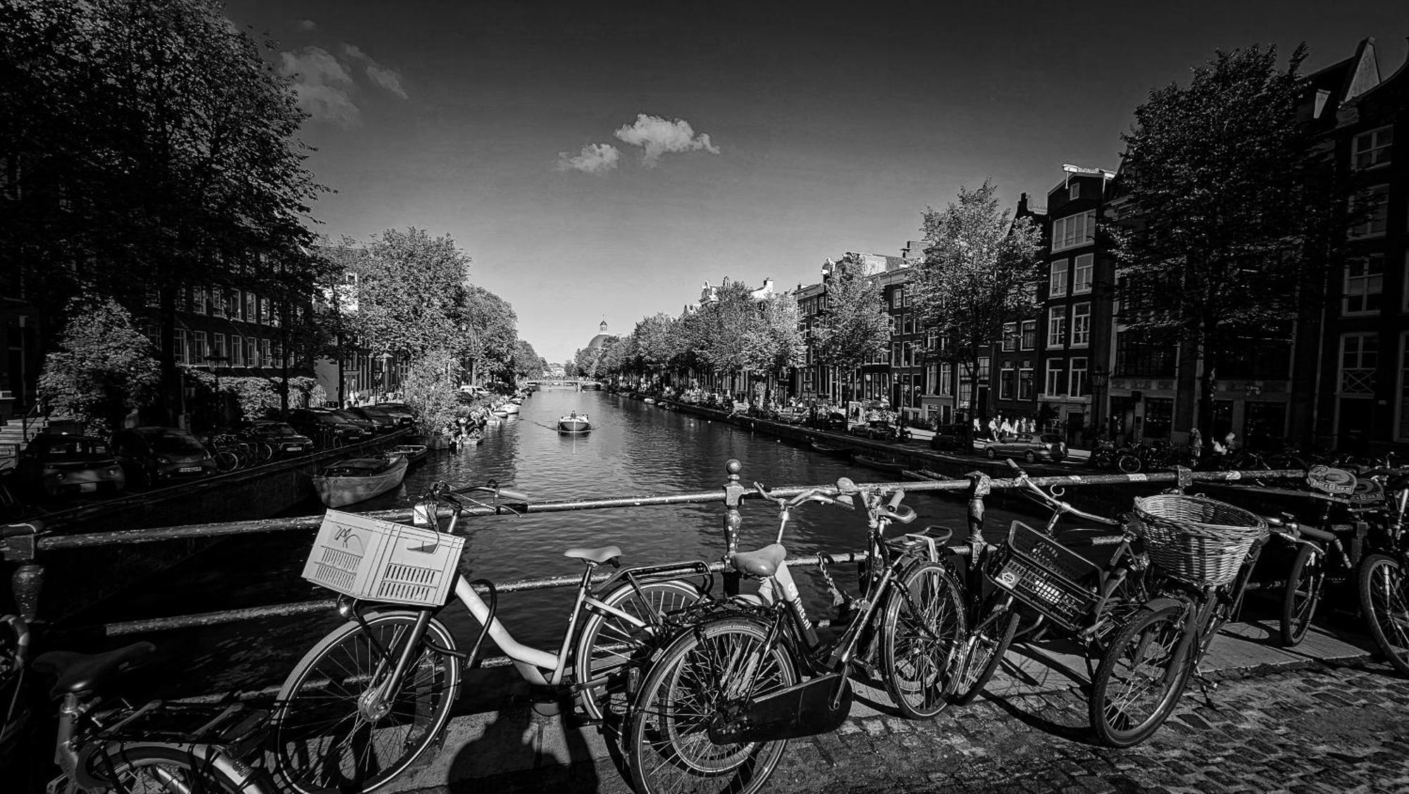 Two Bedroom Apartment In Historic Canalhouse From 1618 - City Centre Amsterdam Exterior foto