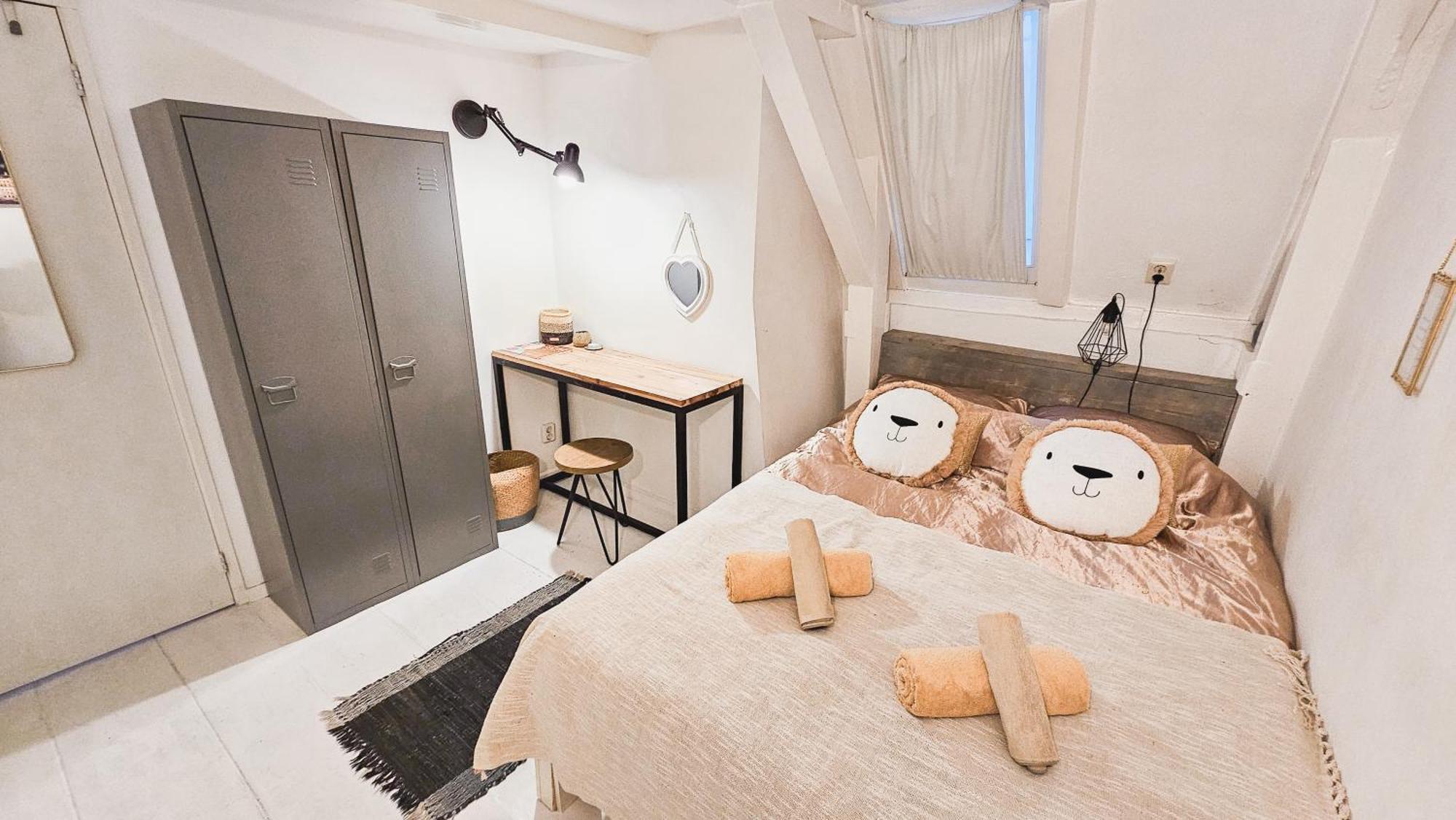 Two Bedroom Apartment In Historic Canalhouse From 1618 - City Centre Amsterdam Exterior foto
